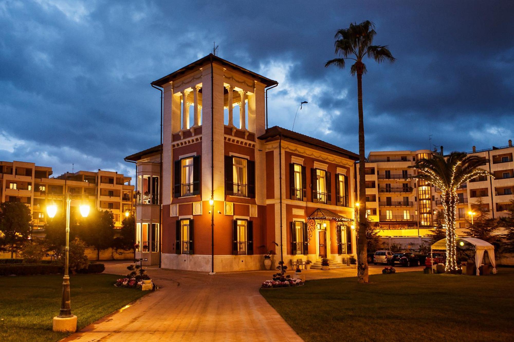 Villa Pallotta Luxury B&B Cerignola Eksteriør bilde
